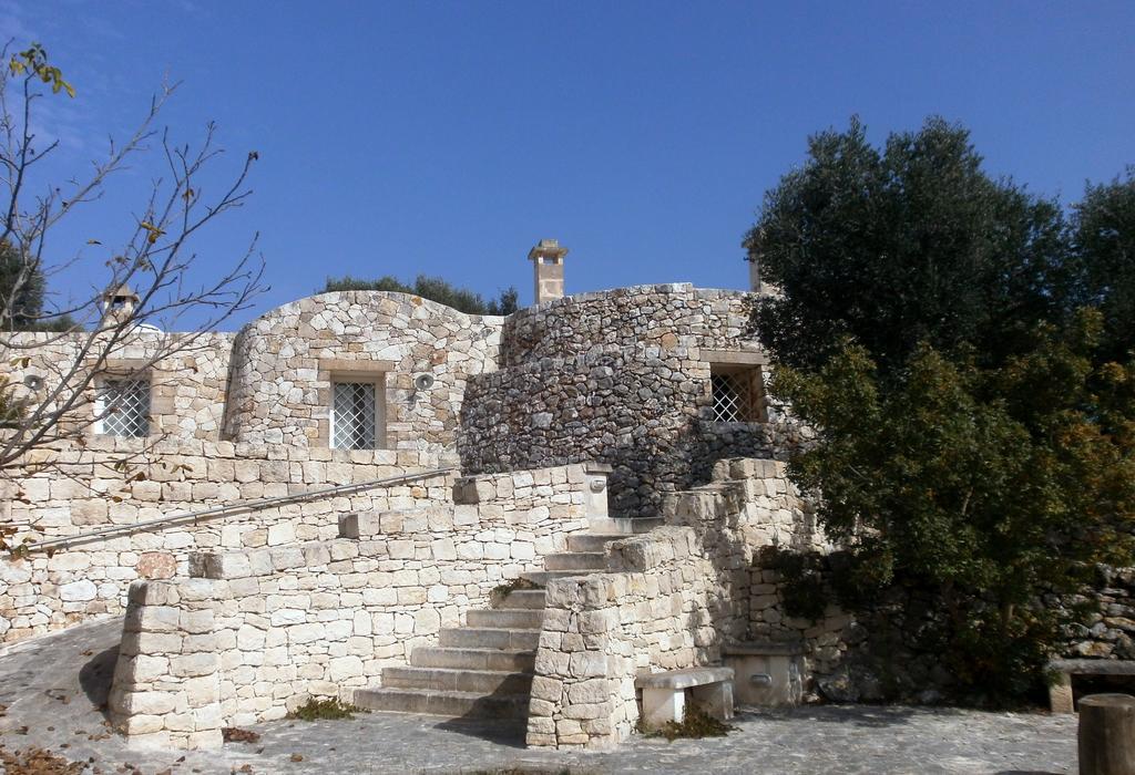 Trullo Villa Giuliana Con Giardino Posizione Panoramica Free Wifi Ostuni Habitación foto
