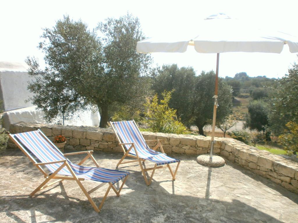 Trullo Villa Giuliana Con Giardino Posizione Panoramica Free Wifi Ostuni Habitación foto